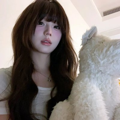 游艇藏春